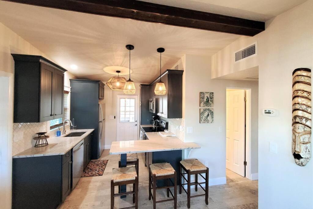 Bali Bungalow - Downtown Cocoa Beach Extérieur photo