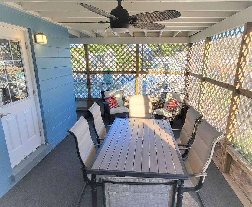 Bali Bungalow - Downtown Cocoa Beach Extérieur photo